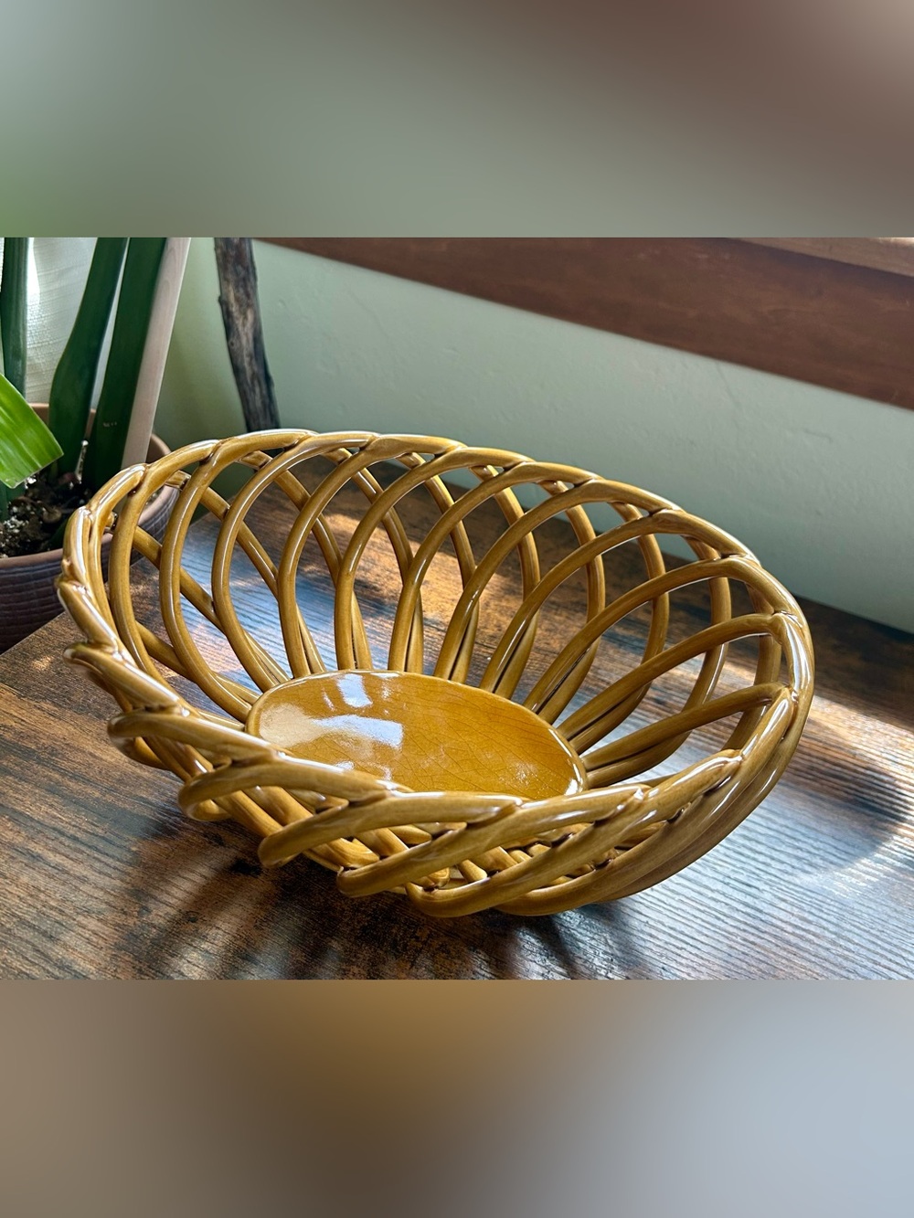Eucalyptus Stoneware Vintage Woven Ceramic Basket Bowl Del Mar CA